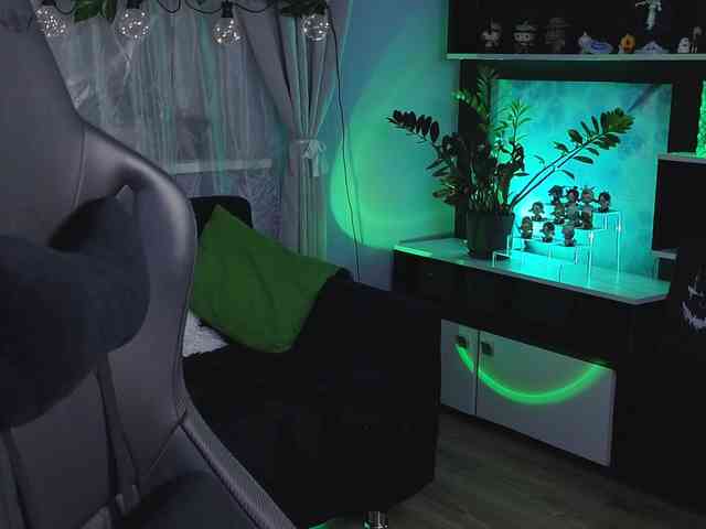 Kira_Li_Lime webcam