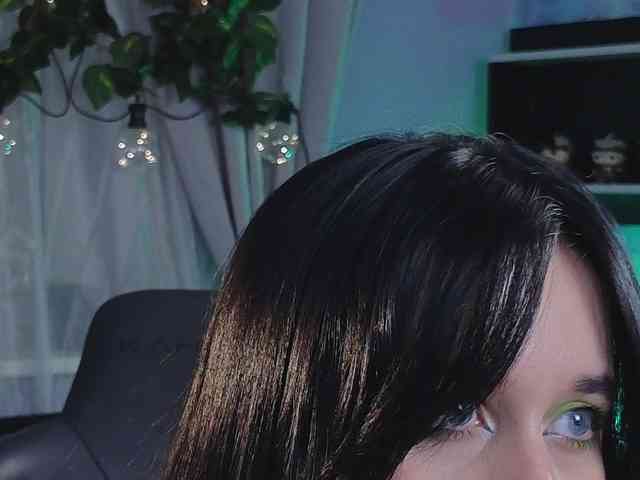 Kira_Li_Lime webcam