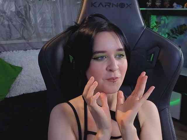 Kira_Li_Lime webcam