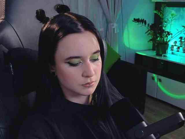 Kira_Li_Lime webcam