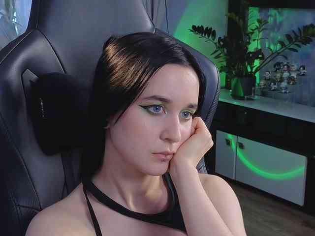 Kira_Li_Lime webcam