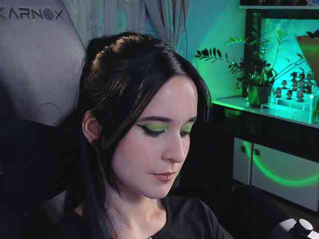 Kira_Li_Lime webcam