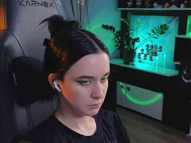 Kira_Li_Lime webcam