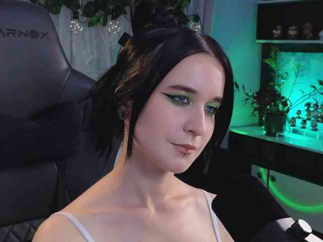 Kira_Li_Lime webcam