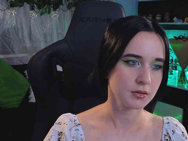 Kira_Li_Lime webcam