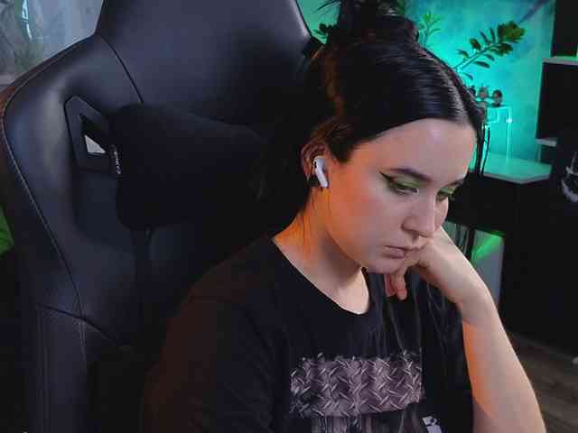 Kira_Li_Lime webcam