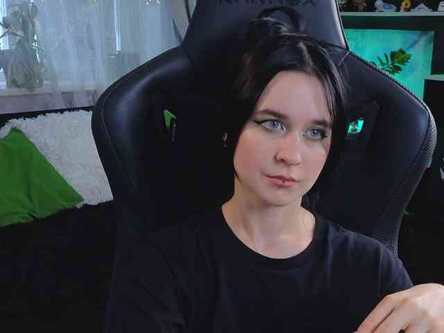 Kira_Li_Lime webcam