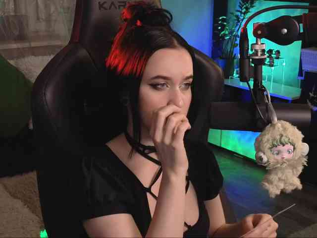 Kira_Li_Lime webcam