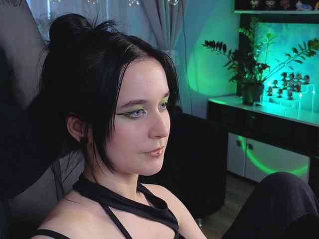 Kira_Li_Lime webcam