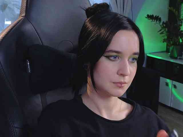 Kira_Li_Lime webcam