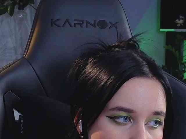 Kira_Li_Lime webcam