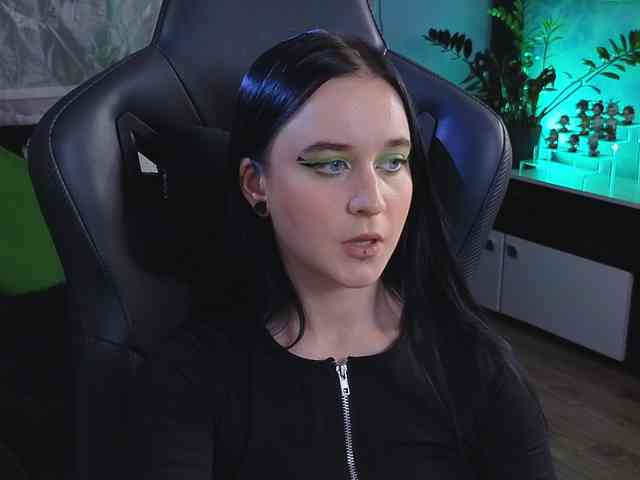 Kira_Li_Lime webcam