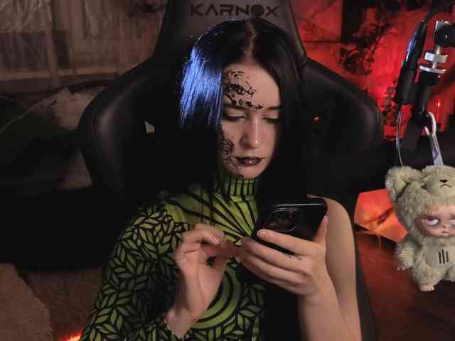 KiraLiLime bongacams