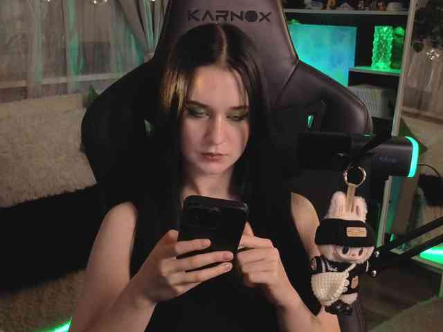 Kira_Li_Lime webcam