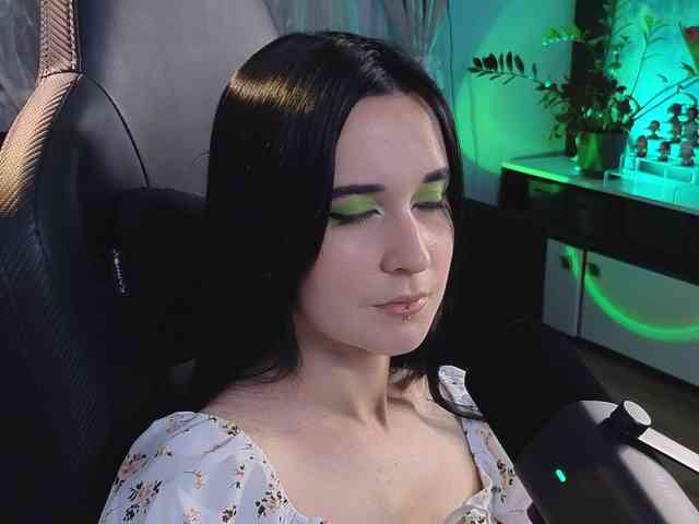 Kira_Li_Lime webcam