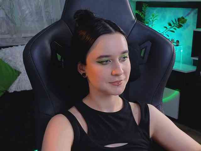 Kira_Li_Lime webcam