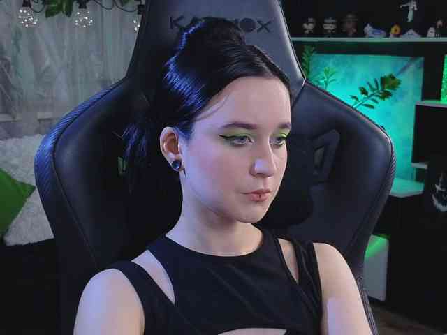 Kira_Li_Lime webcam