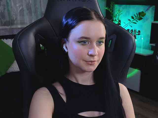Kira_Li_Lime webcam