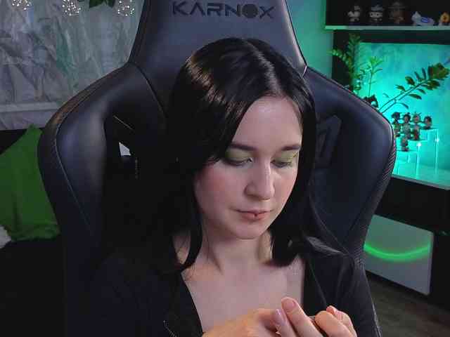 Kira_Li_Lime webcam