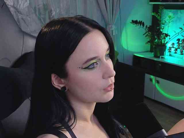 Kira_Li_Lime webcam
