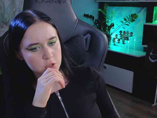 Kira_Li_Lime webcam