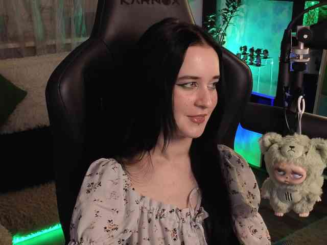 Kira_Li_Lime webcam