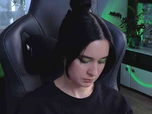 Kira_Li_Lime webcam