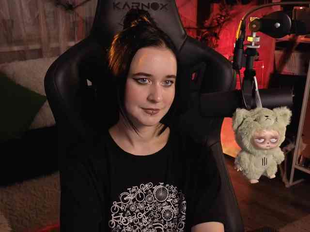 Kira_Li_Lime webcam