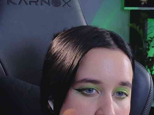 Kira_Li_Lime webcam