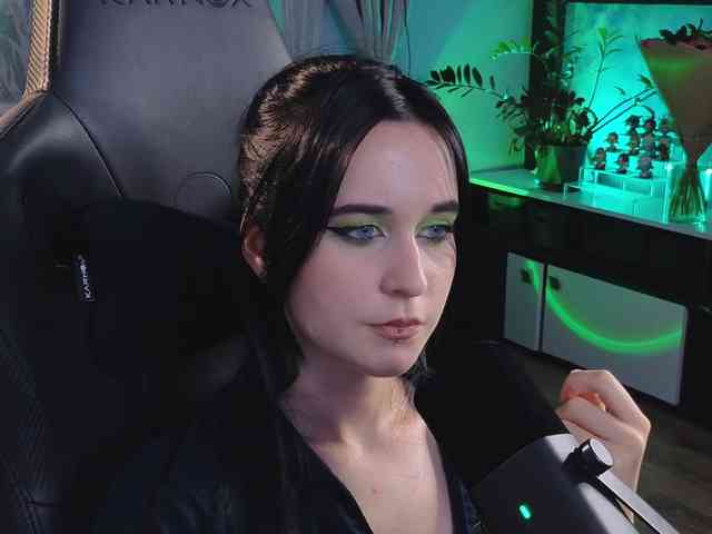 Kira_Li_Lime webcam