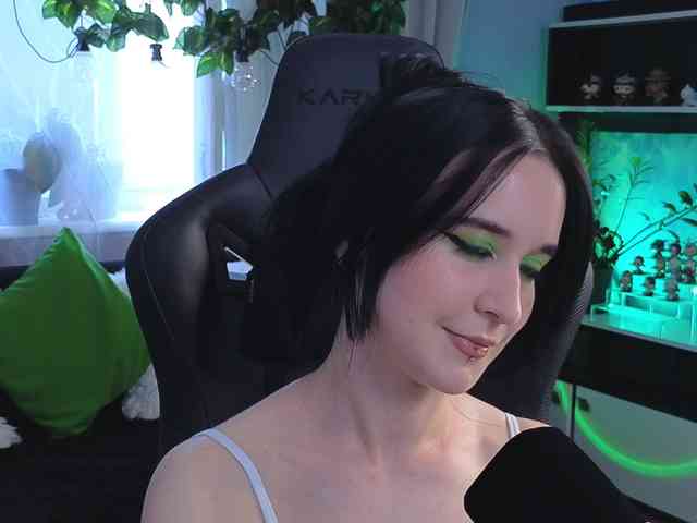 Kira_Li_Lime webcam