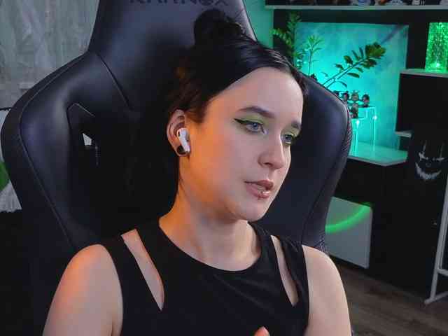 Kira_Li_Lime webcam