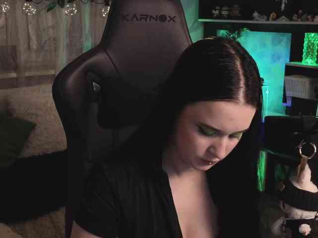 Kira_Li_Lime webcam