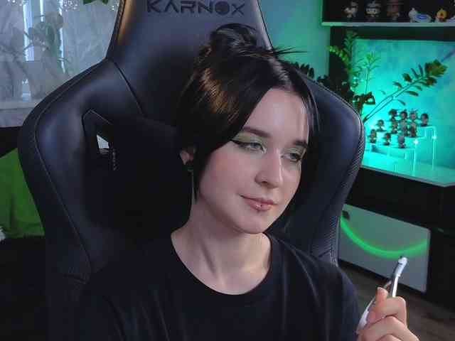 Kira_Li_Lime webcam