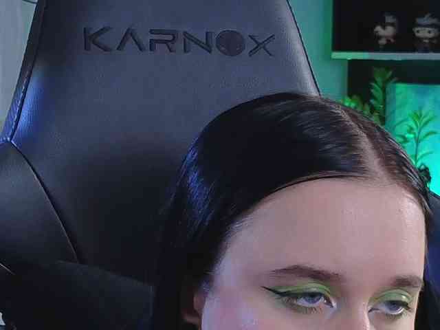 Kira_Li_Lime webcam