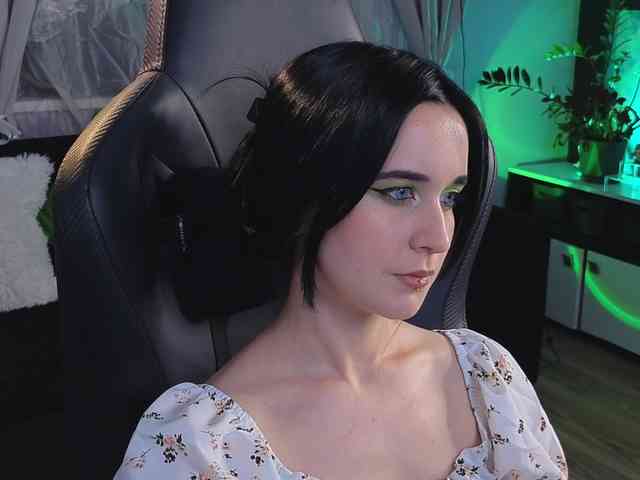 Модель: Kira_Li_Lime