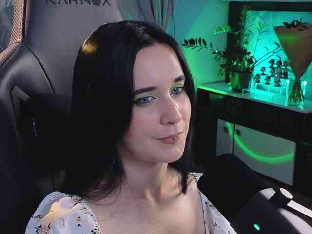 Kira_Li_Lime webcam