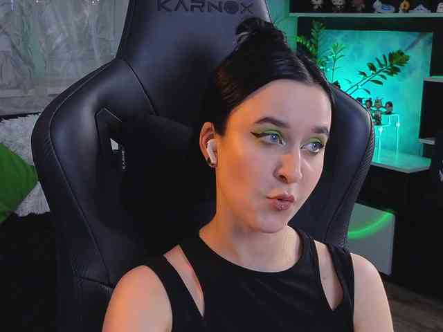 Kira_Li_Lime webcam