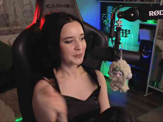 KiraLiLime Live Webcam on BongaCams