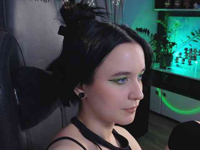Kira_Li_Lime webcam