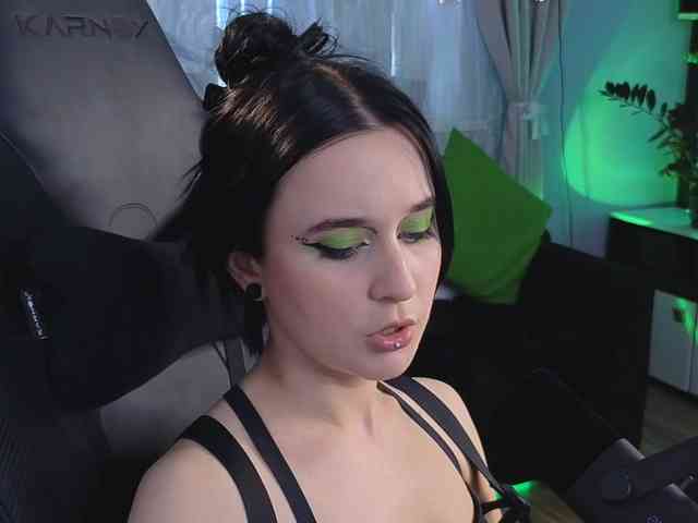 Kira_Li_Lime webcam