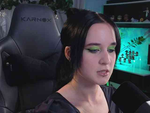 Kira_Li_Lime webcam