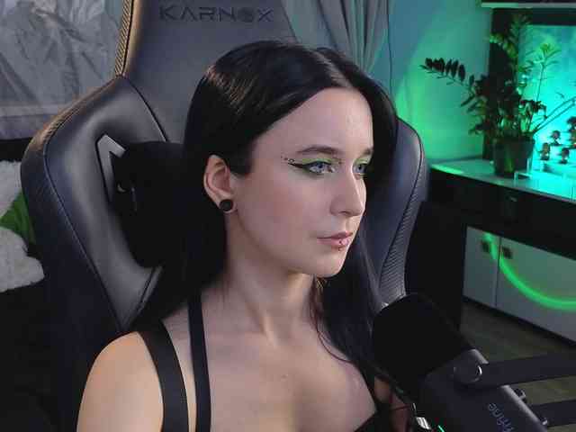 Kira_Li_Lime webcam
