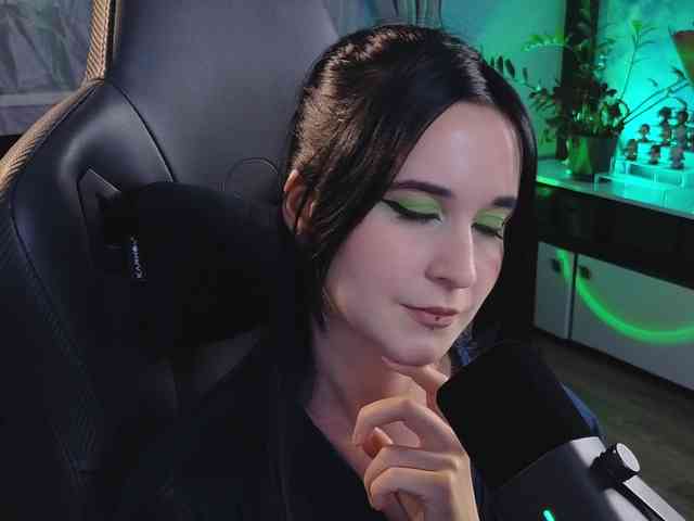 Kira_Li_Lime webcam