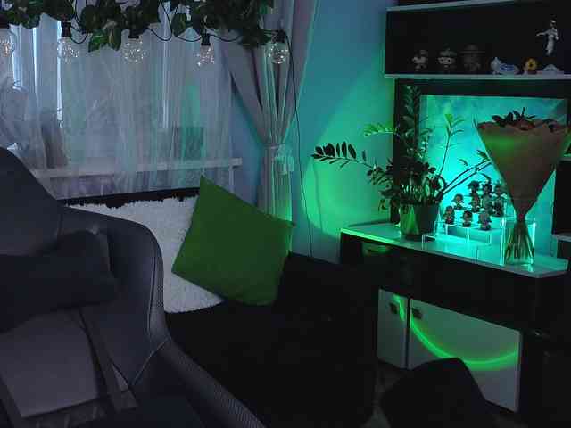 Kira_Li_Lime webcam
