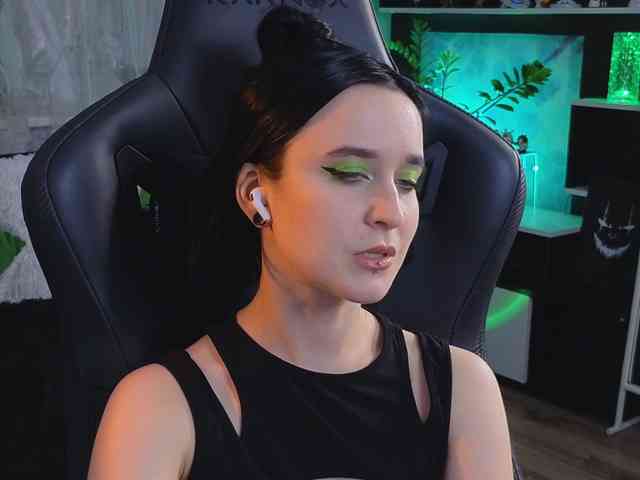 stranger chat KiraLiLime