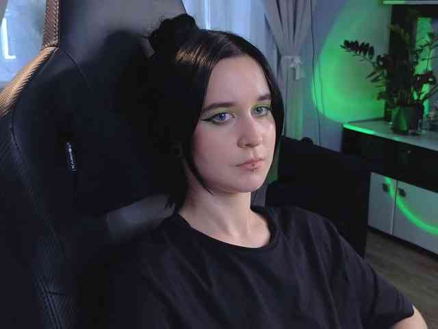 Kira_Li_Lime webcam