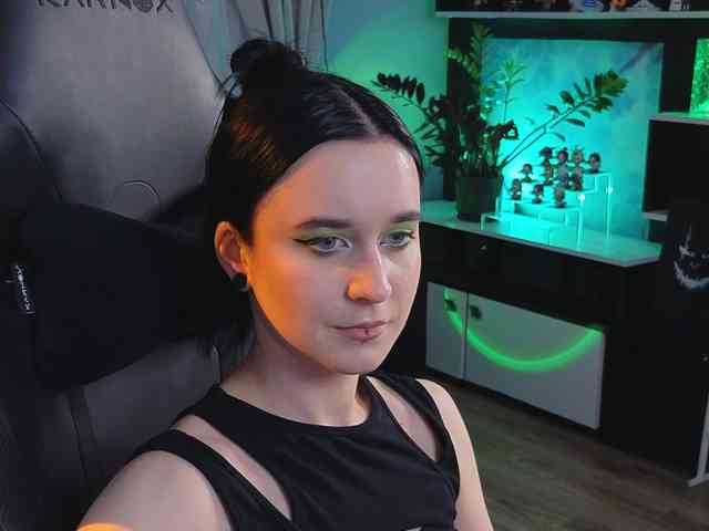 Kira_Li_Lime webcam