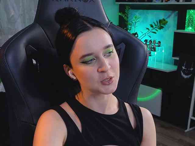 Kira_Li_Lime webcam