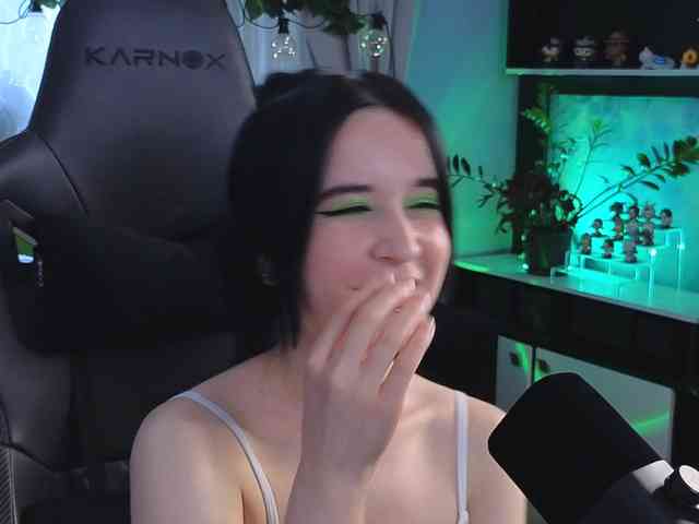 online web cam sex KiraLiLime